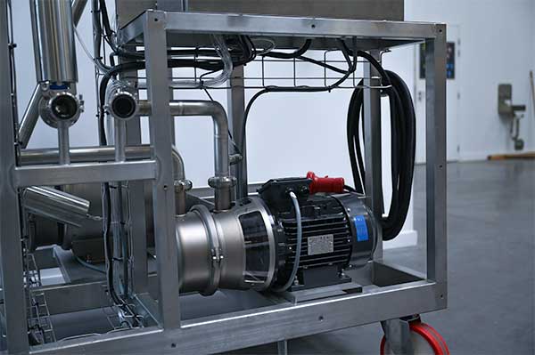 3D-Process-skid-nep-mobile-nettoyage-de-cuve-production-spriritueux-pompe